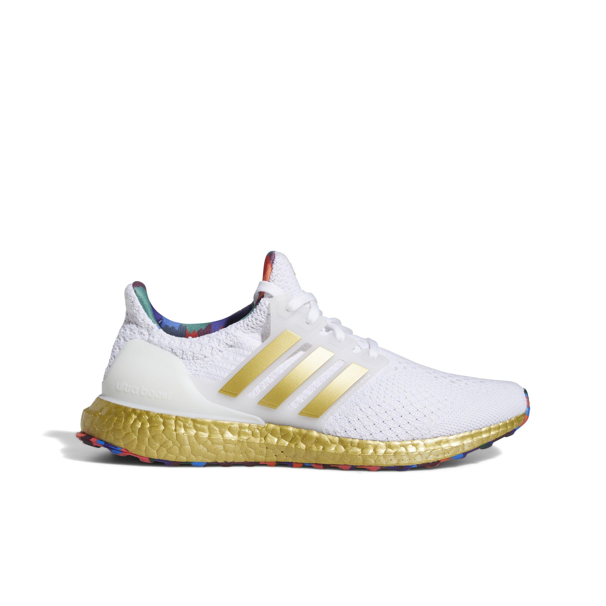 adidas Ultraboost 5 DNA Title IX